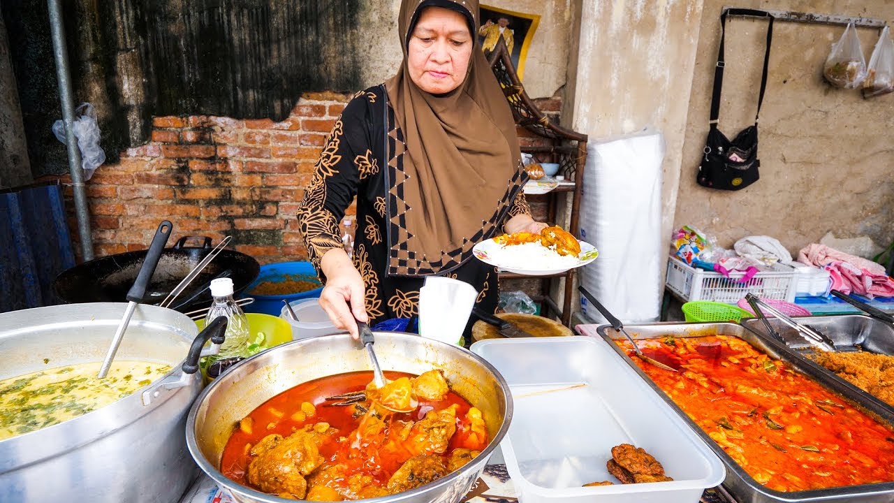 Comida callejera tailandesa halal en Bangkok - ¡IMPRESIONANTE CURRY TAILANDÉS y ROTI Food Tour!